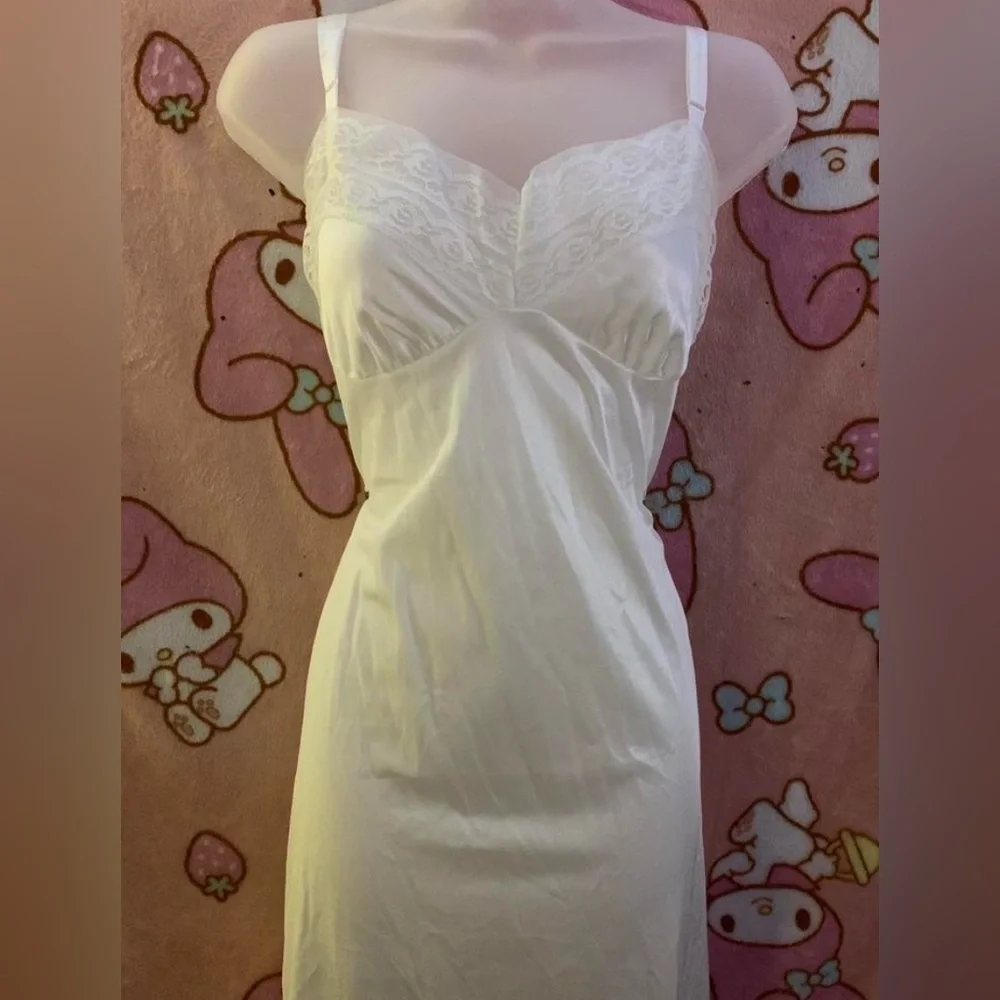 ☆ vintage white satin lace trim slip dress with adjustable straps ☆ - Picture 2 of 8